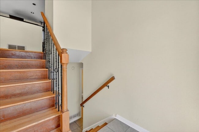 Building Photo - Step inside to experience the charm!