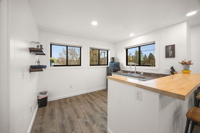 Foto del edificio - 420 N 6th Ave