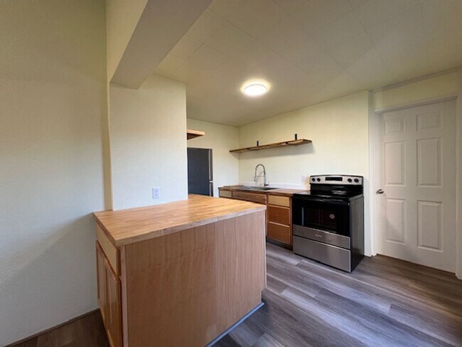 Foto del edificio - 441 - 443 Grape St