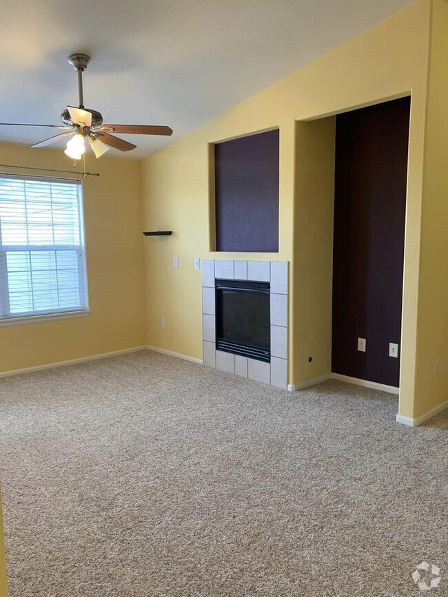 Peregrine at Vista Ridge Houses for Rent with a Garage - Erie, CO - 4 ...