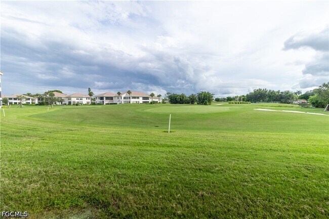 Foto del edificio - 1580 Pine Valley Dr