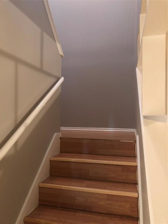 Foto del edificio - 12002B Mighty Oak Dr