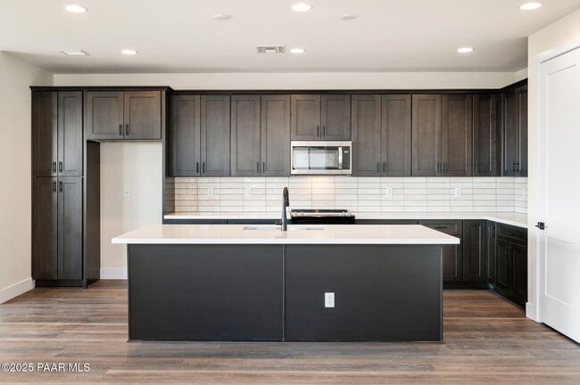Building Photo - 7567 Louie Ln