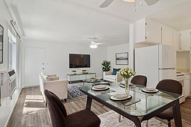 2 camas - Stadium Arms Apartments