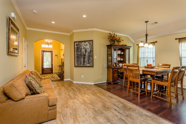 Building Photo - 24718 Cobble Canyon Ln