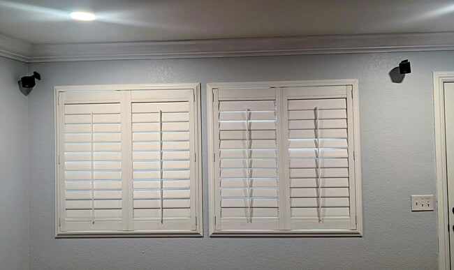 Foto del edificio - 10140 Palm Glen Dr