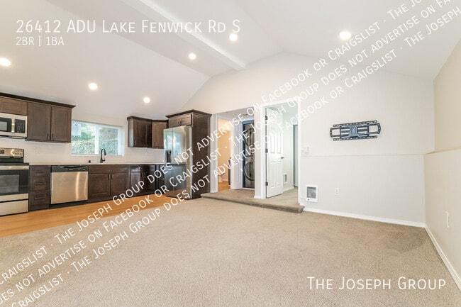 Building Photo - 26412 Lake Fenwick Rd S