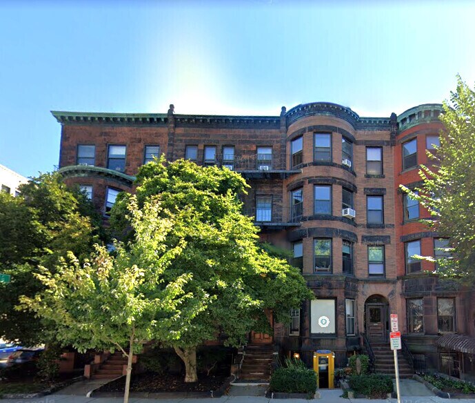 Foto del edificio - 869 Beacon St