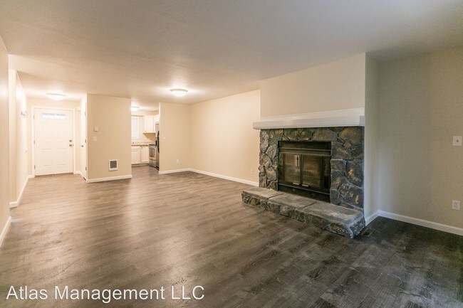 Building Photo - 29720 SW Courtside Dr