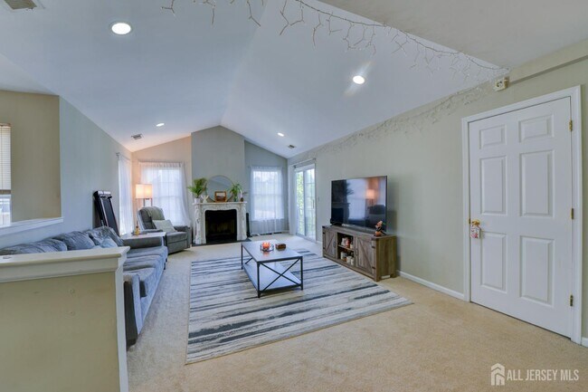 Foto del edificio - 38 Lackland Ave