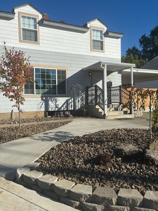 Foto principal - 910 Torbett St