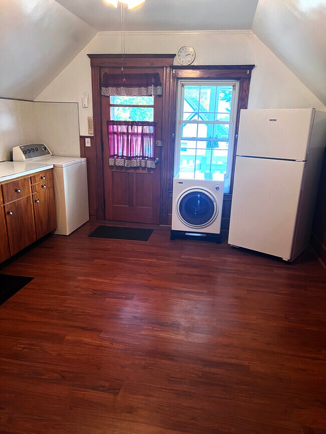 Foto del edificio - 96 Lawrence St