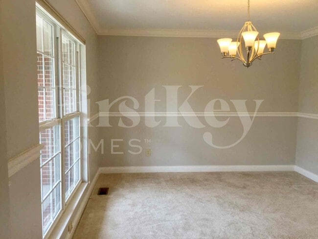 Building Photo - 8560 Elmcreek Ct