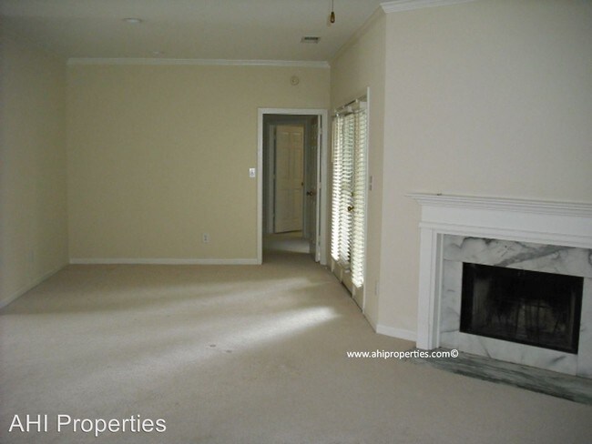 Building Photo - 3 br, 2 bath House - 1143 Berwick Road
