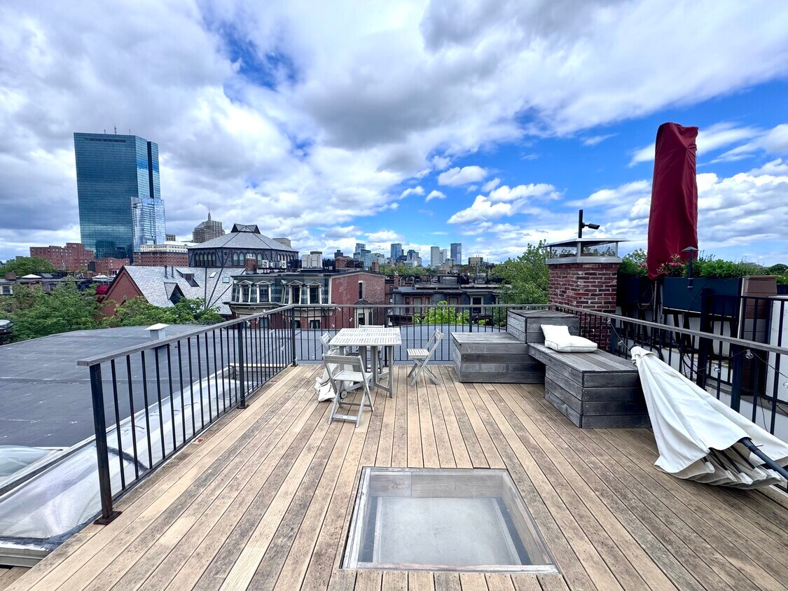 Foto principal - 192 W Brookline St