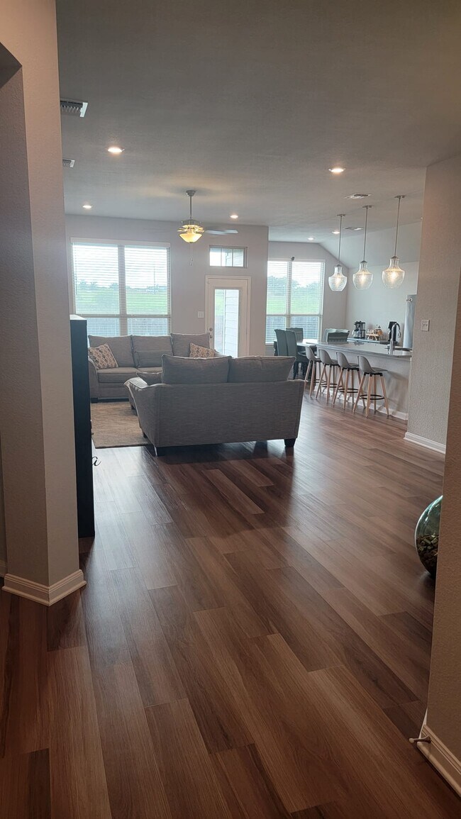 Building Photo - 1206 Amber Dawn Dr