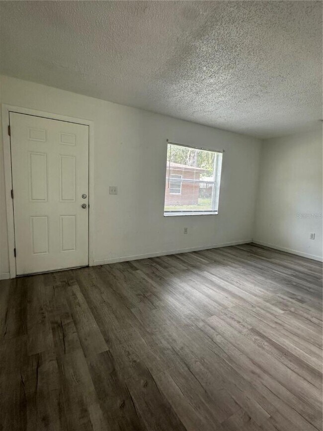 Foto del edificio - 704 Sunset Ave