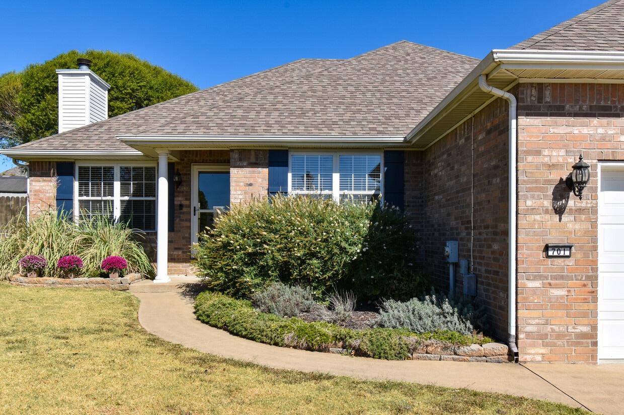 Foto principal - 701 Earls Ct