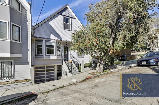 Building Photo - 94 Peralta Ave