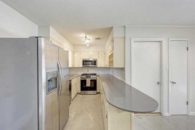 Foto del edificio - 2508 East Side Dr