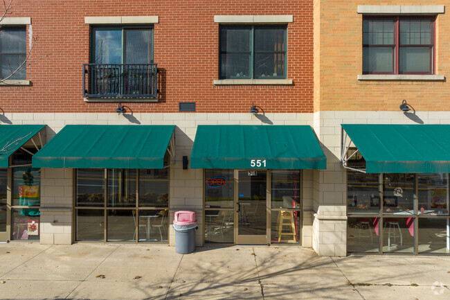 Building Photo - 543-551 Pontiac Trail