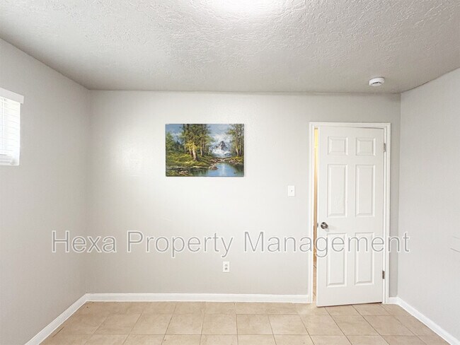 Building Photo - 4679 Weaver Rd