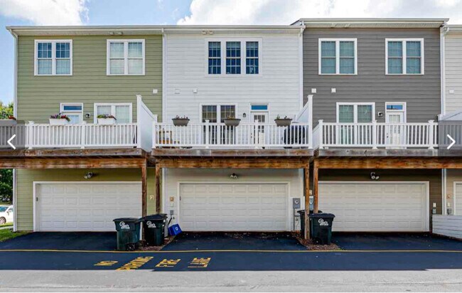 Building Photo - 14211 Michaux Village Dr