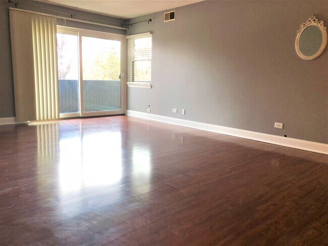 Foto del edificio - 564 Timber Ridge Dr