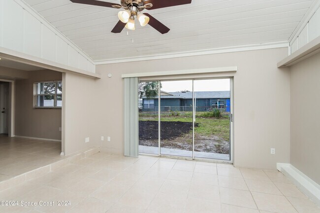 Foto del edificio - 3278 Galleon Ave NE