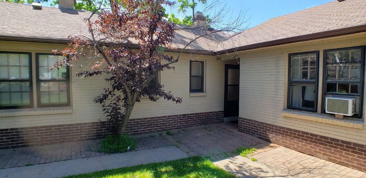 Photo - 2135 South Grant Street
