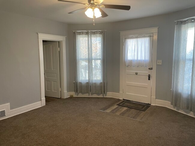 Living room and closet - 227 Warwick Ln