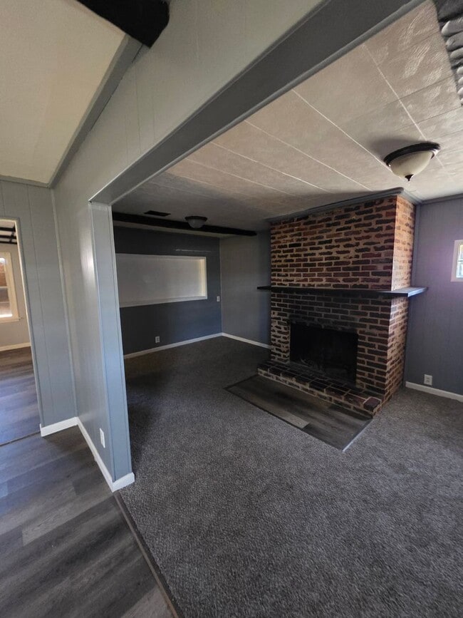 Foto del edificio - Nice Updated 3bd/1bath