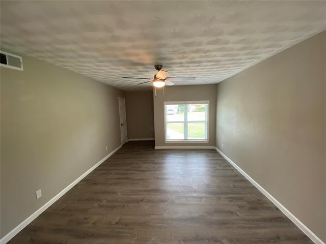 Building Photo - 705 Ivywood Dr