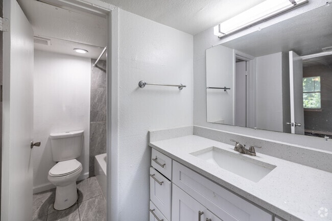 2BR, 2.5BA - 875SF - Primary Bathroom - VILLA VALENCIA