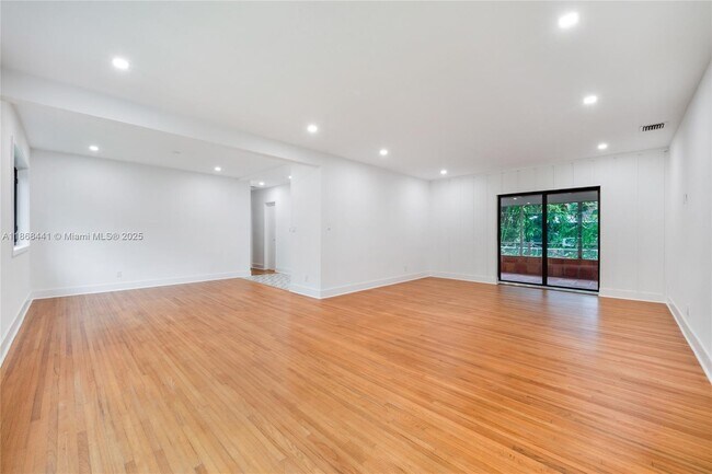 Foto del edificio - 8050 SW 98th Terrace