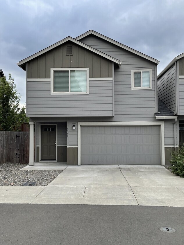 Photo - 5908 NE 71st Ct (Vancouver, WA)