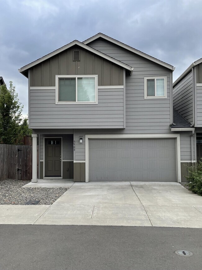 Photo - 5908 NE 71st Ct Townhome