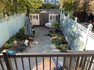 Building Photo - 356 52nd St