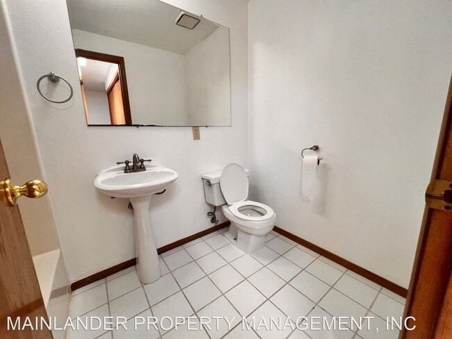 Building Photo - 3 br, 2 bath House - 4333 SW ARNOLD ST