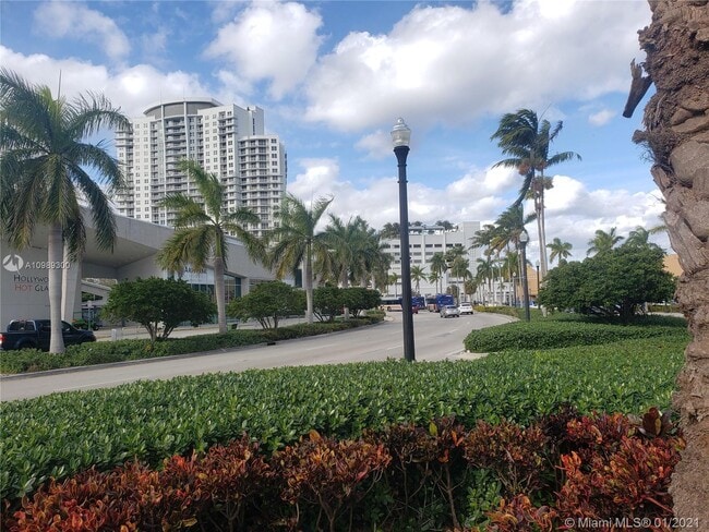 Foto del edificio - 1720 Harrison St