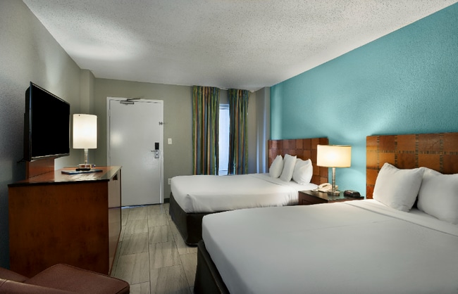 Building Photo - 2913 S Ocean Blvd