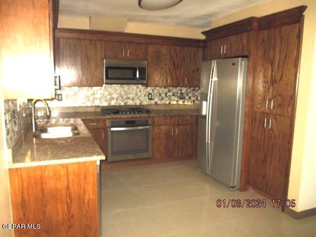Building Photo - 1657 St Vitus Pl