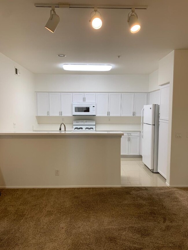 Foto del edificio - 12364 Carmel Country Rd