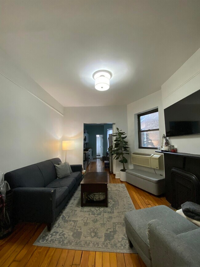 Foto del edificio - 253 8th St