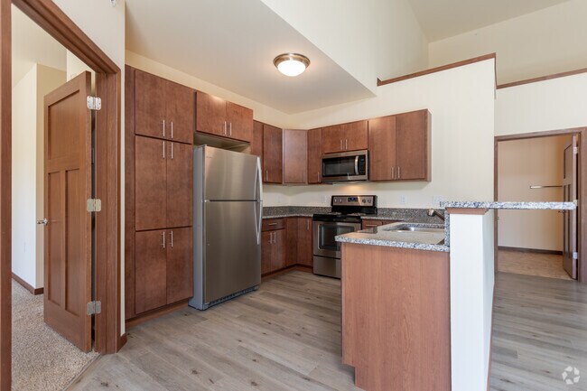 2HAB, 2BA - Loft - Waubesa Village