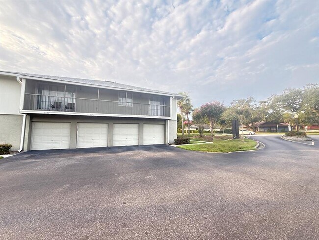 Foto del edificio - 4694 Pheasant Run Dr