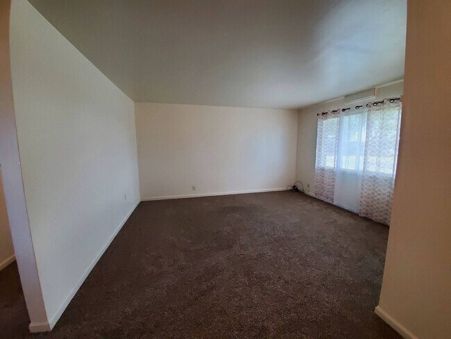 Building Photo - 1228 Arlington
