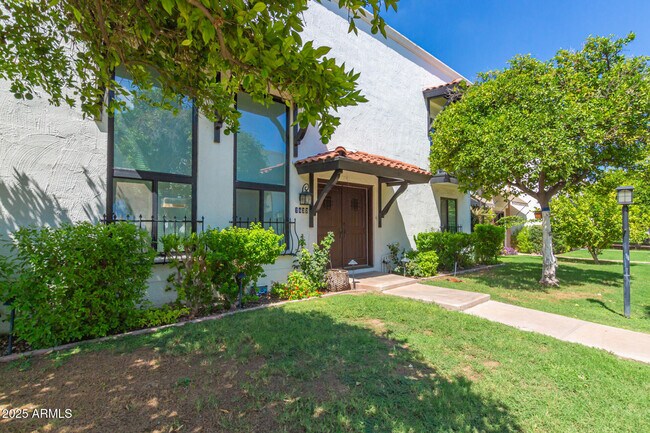 Foto del edificio - 7632 E Minnezona Ave