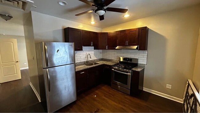 Building Photo - 4510 S Laflin St