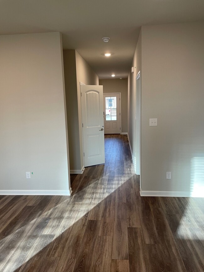 Building Photo - 34256 Garnet Lake Dr